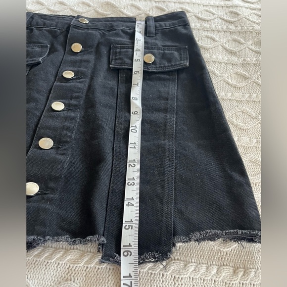 Trafulac denim wear by Zara, Black, Distressed Mini Skirt Women’s Medium - Picture 8 of 10